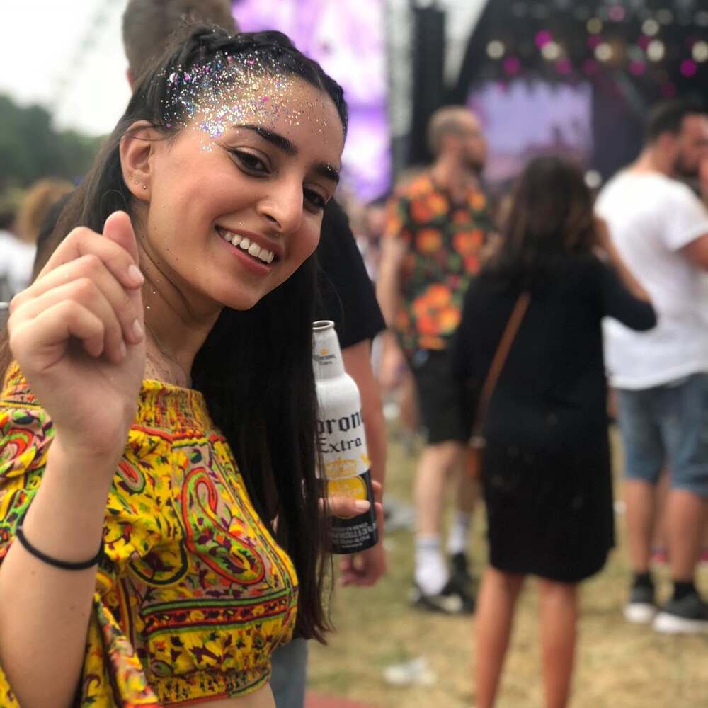 Meet your Posher, Devu